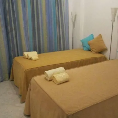 Oceanides Beachfront Apartment Quarteira