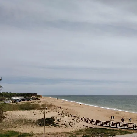 Lägenhet Oceanides Beachfront