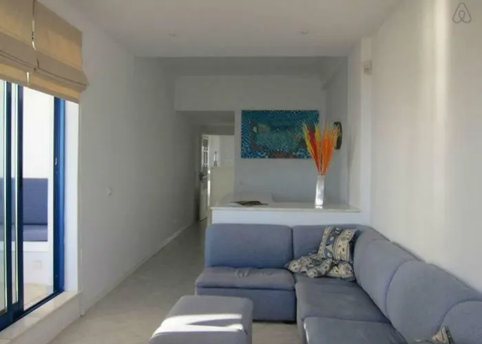 公寓 Oceanides Beachfront