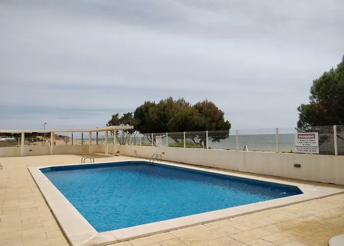 Apartamento Oceanides Beachfront Quarteira